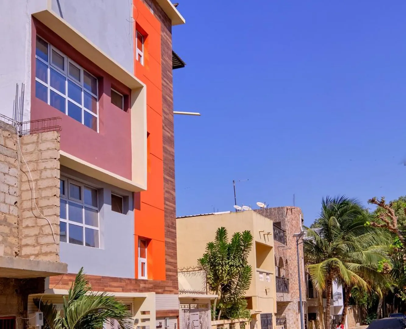Prestations Haut De Gamme - Piscine Privee Chauffee, Salles De Massage Et Sport Dakar 0*,