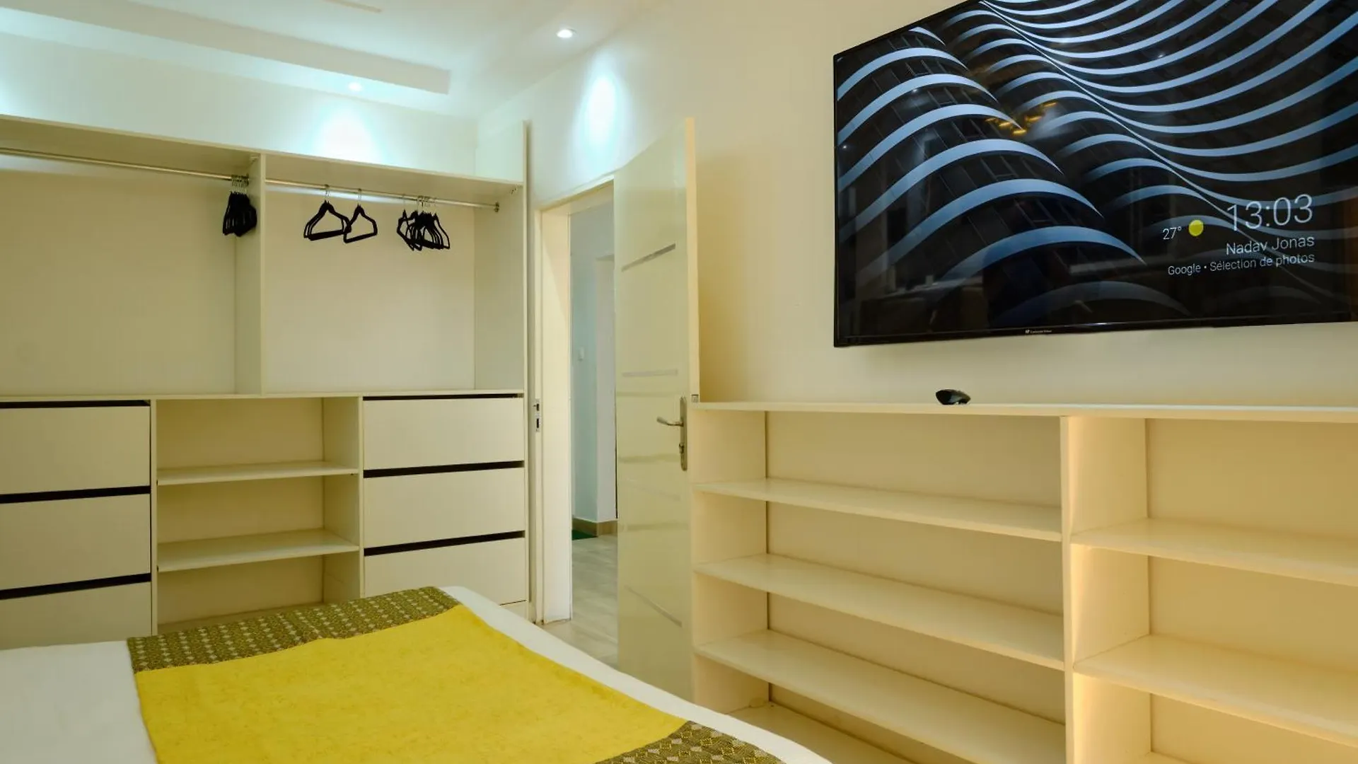 Appartement Prestations Haut De Gamme - Piscine Privee Chauffee, Salles De Massage Et Sport Dakar