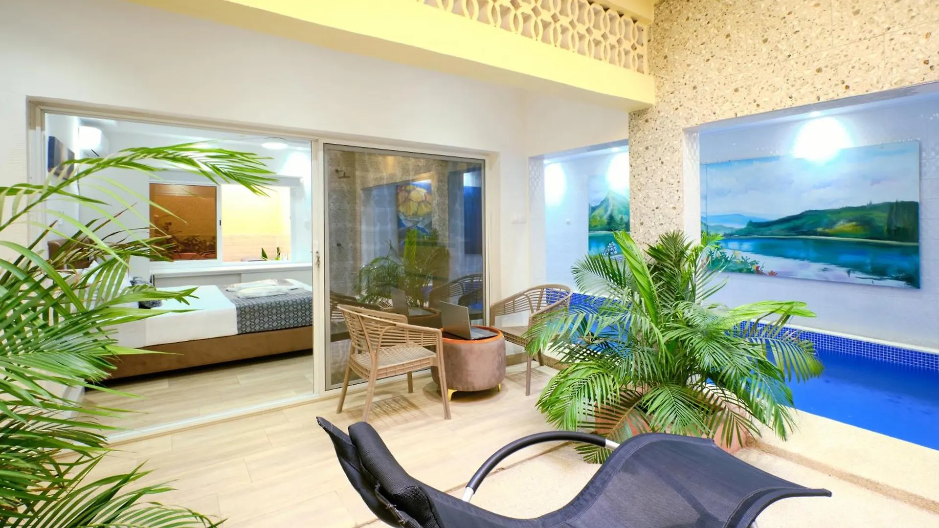 Prestations Haut De Gamme - Piscine Privee Chauffee, Salles De Massage Et Sport Dakar 0*,  Sénégal