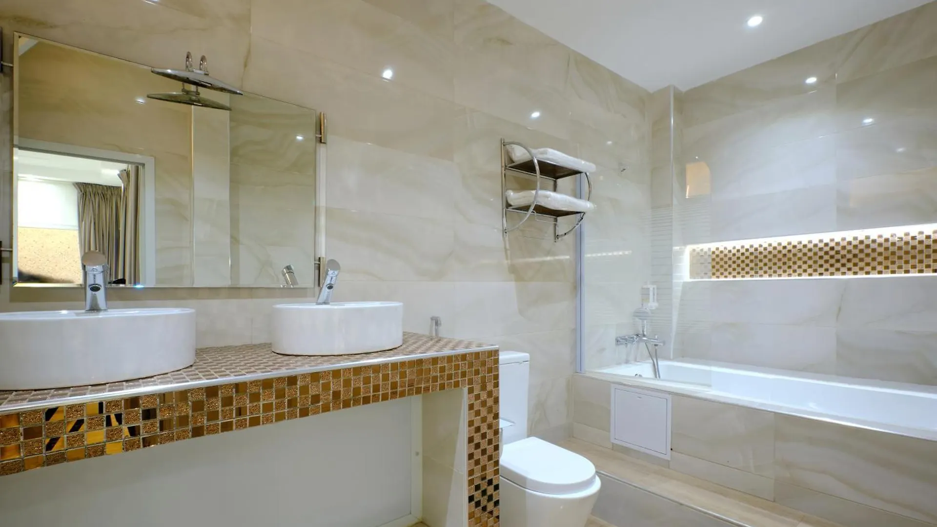 Appartement Prestations Haut De Gamme - Piscine Privee Chauffee, Salles De Massage Et Sport Dakar Sénégal